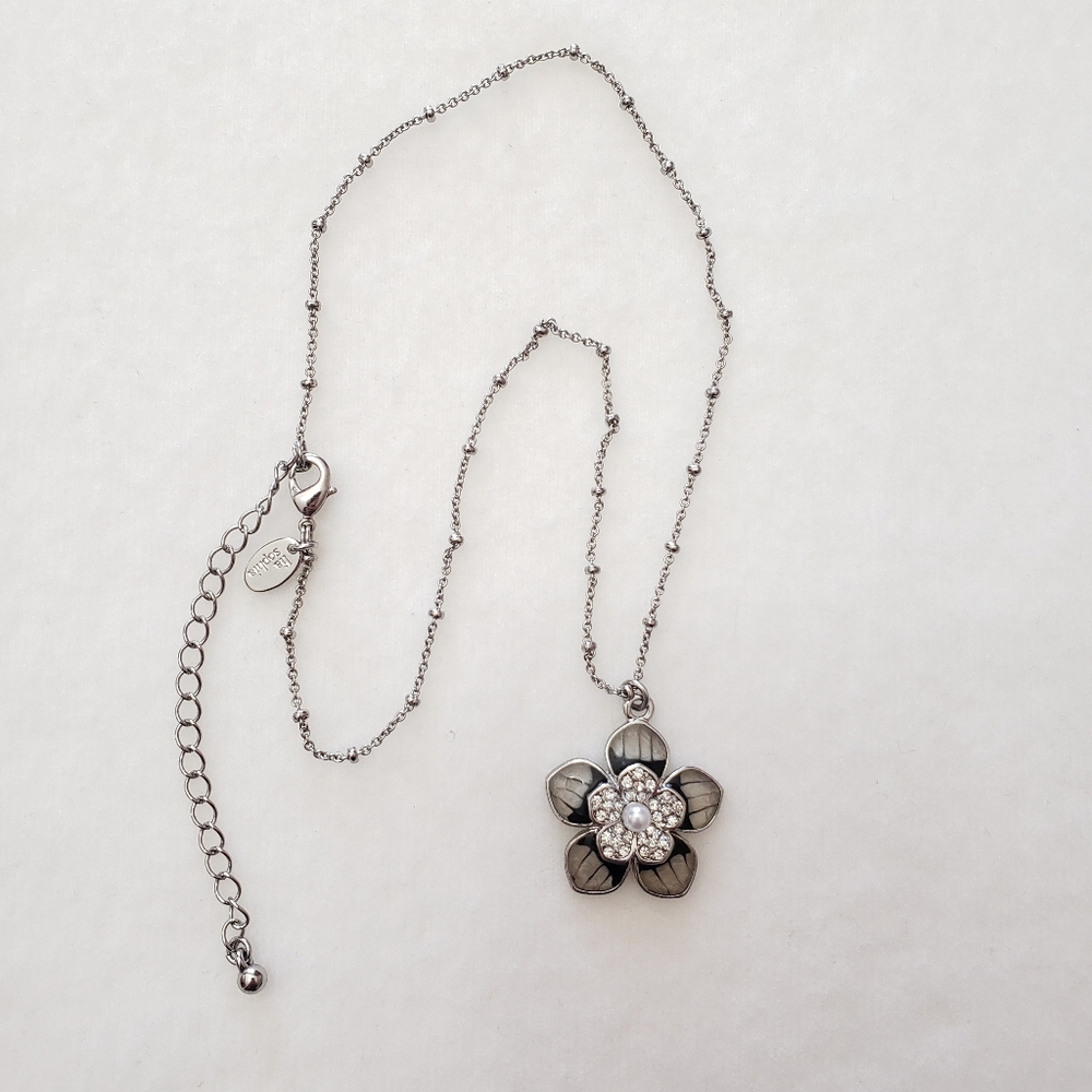LIA SOPHIA Silver Tone Enamel Flower Rhinestones Faux Pearl Necklace - Picture 6 of 8
